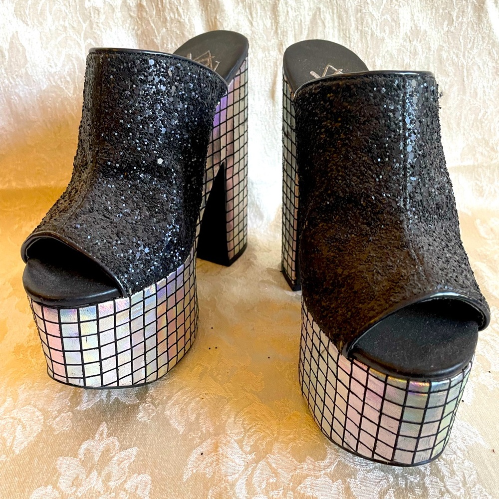 YRU Black and Silver dream disco Platform Shoes